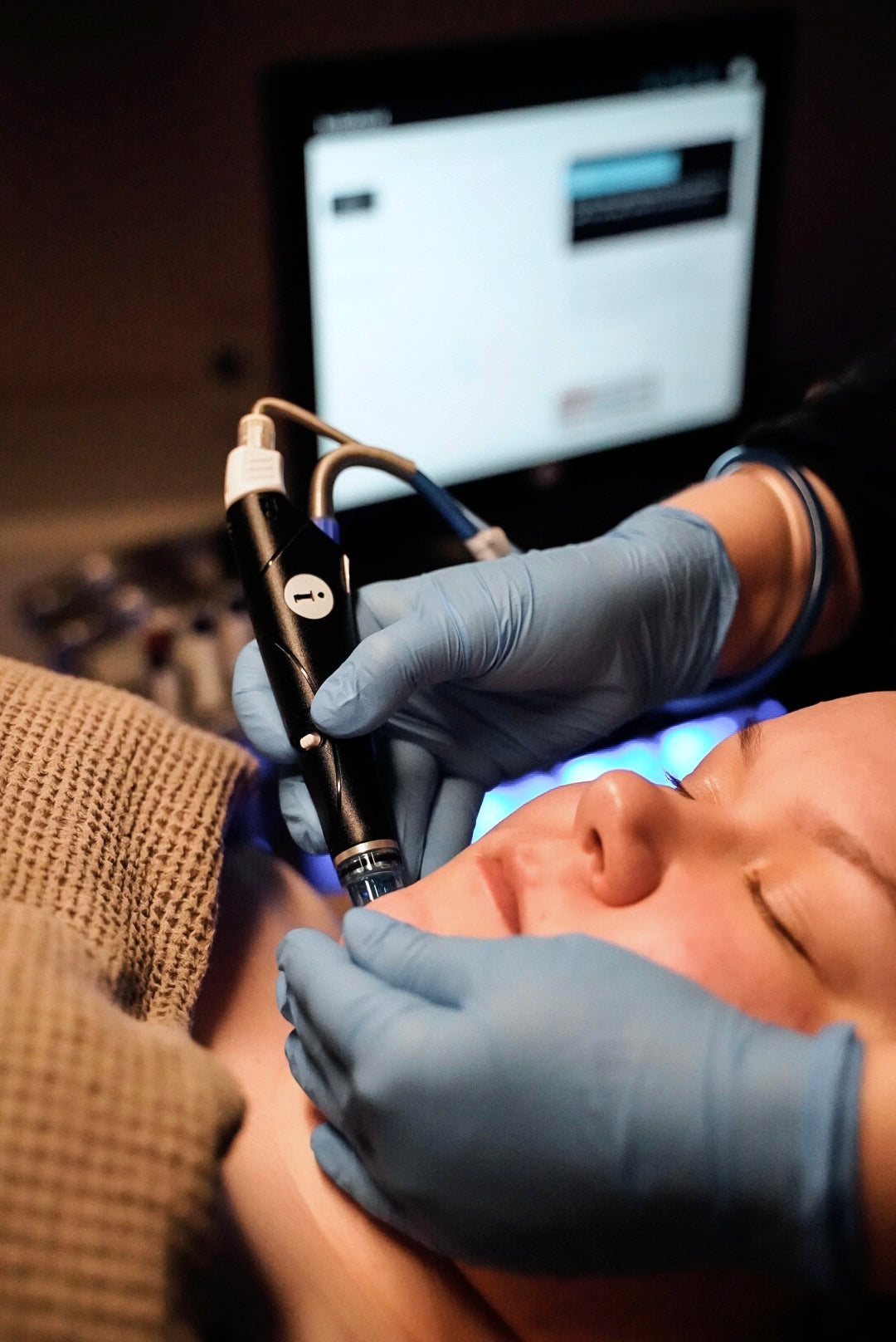 HydraFacial™ Signature kaula ja decollete